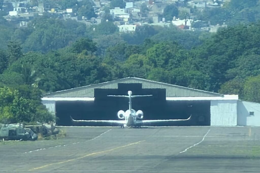 Fenix 701 secret CIA plane
